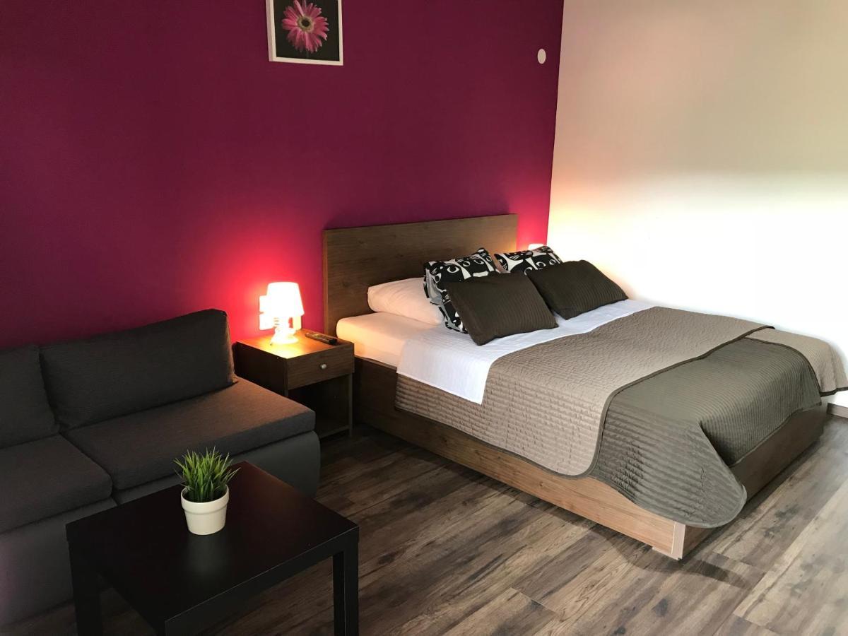 Villa Rubcic Rooms Rakovica Buitenkant foto