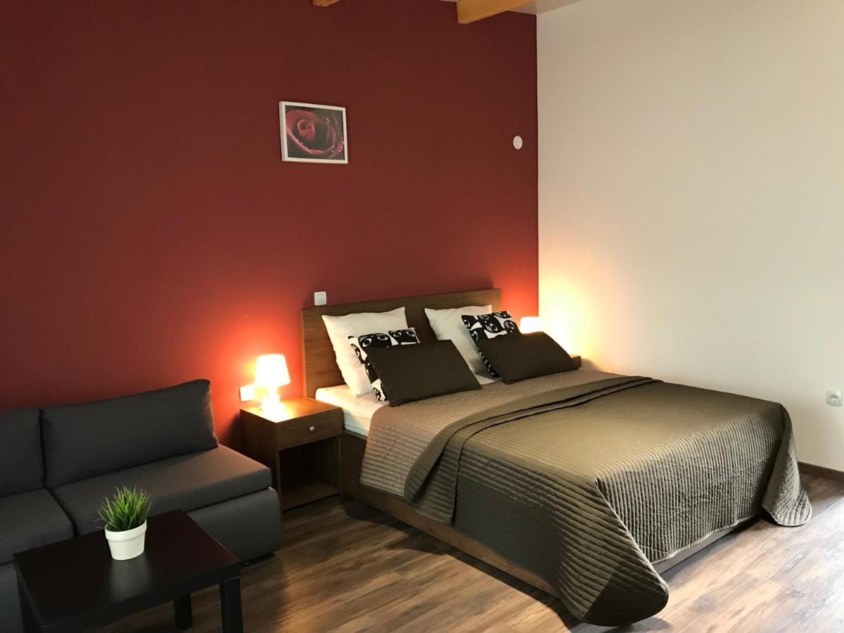 Villa Rubcic Rooms Rakovica Buitenkant foto