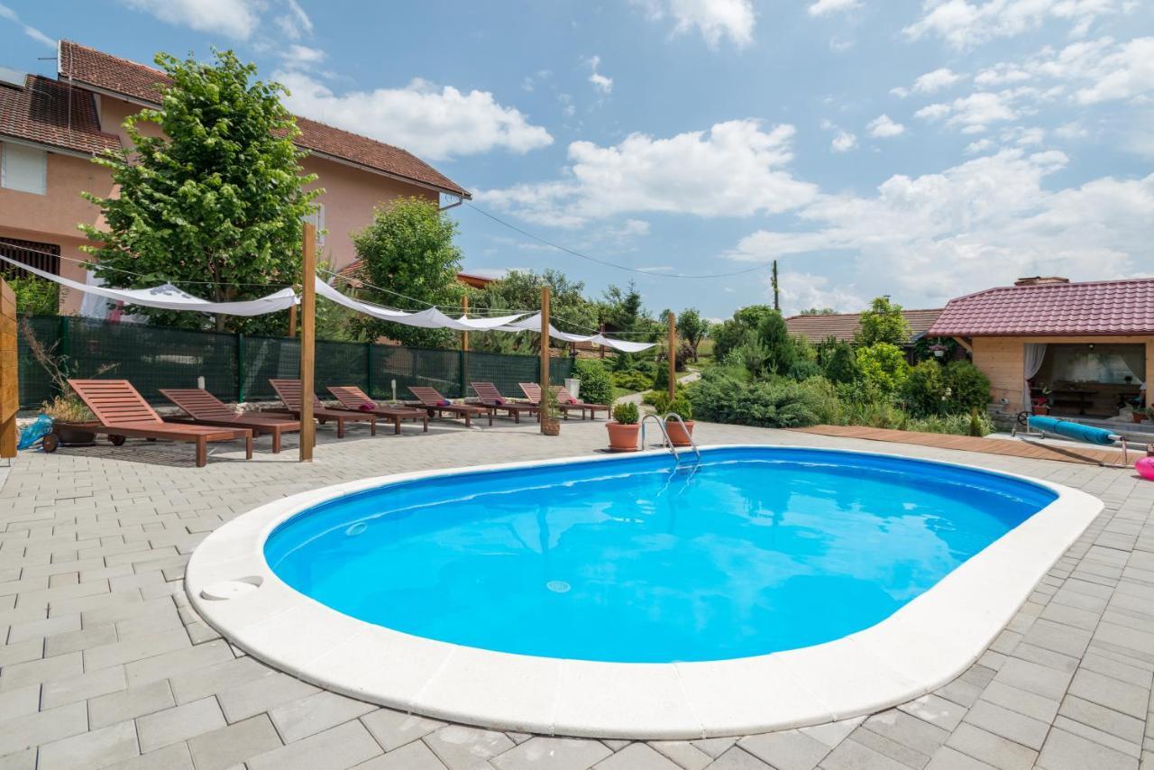 Villa Rubcic Rooms Rakovica Buitenkant foto